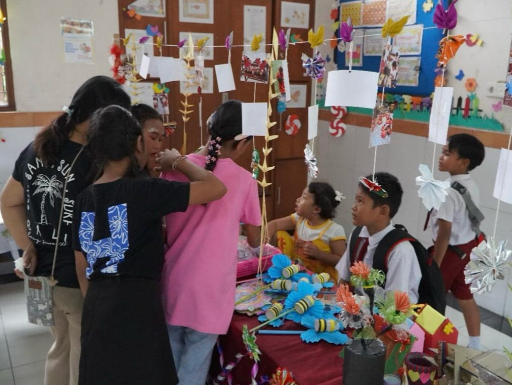 Gelar Karya P5 SD No. 2 Dalung Menjadi Wadah Tumbuhnya Karakter dan Potensi Siswa